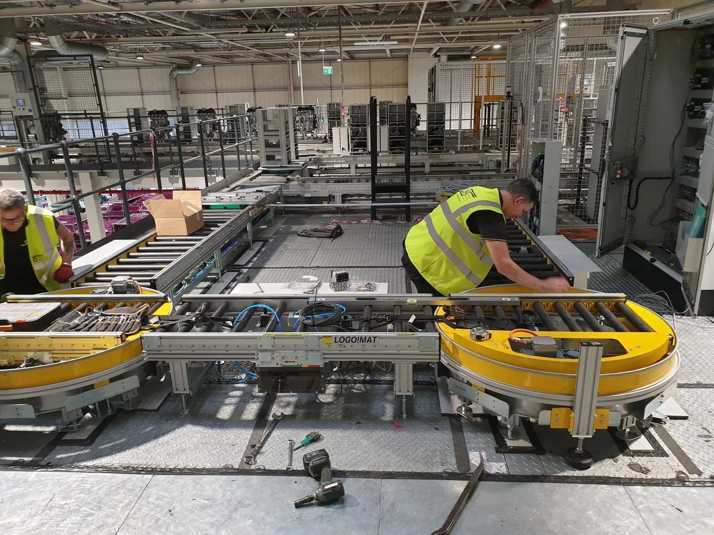 New bespoke platen kitting line for BMW with pick-to-light and bypass loop, introduced into live production