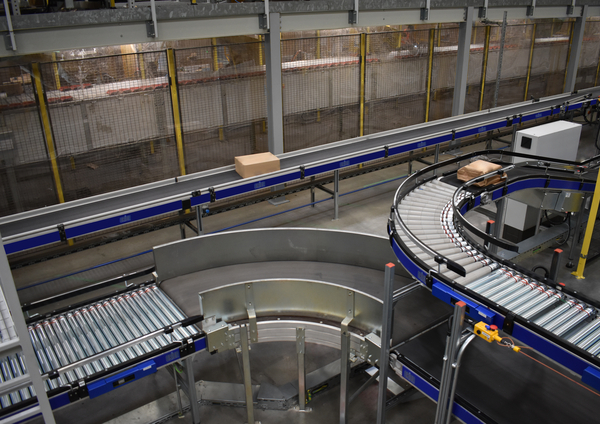 roller conveyor